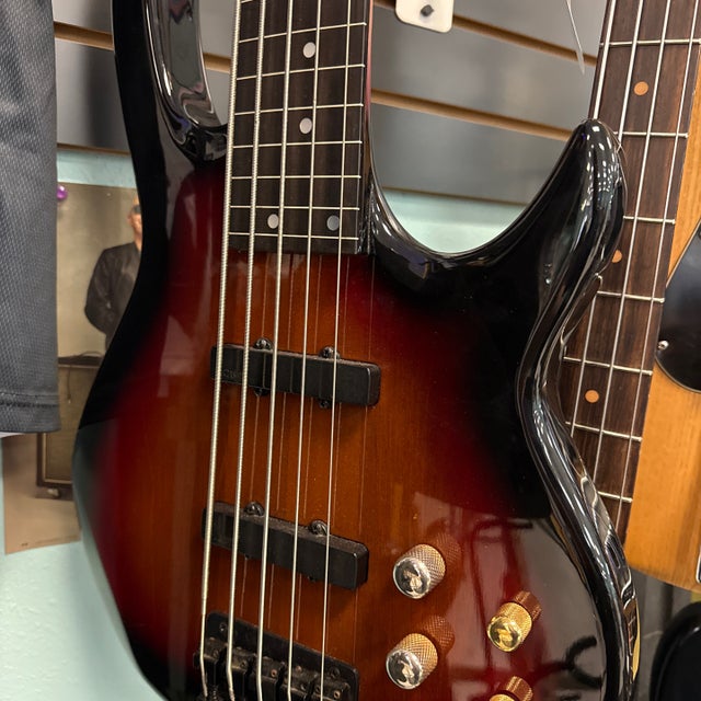 Bass | Blake's Music Shop